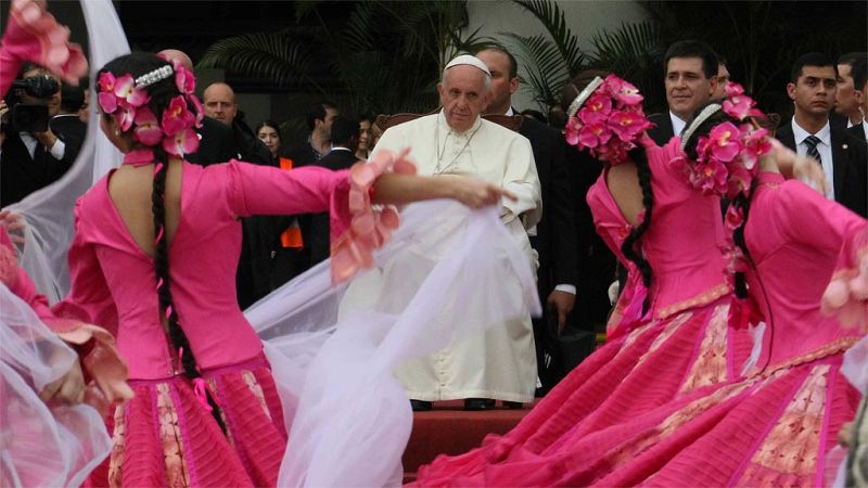 Última parada de la gira latinoamericana del Papa en Paraguay