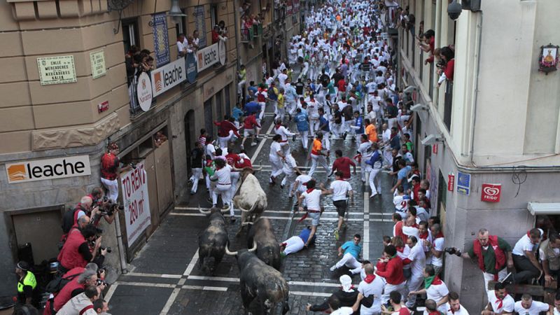 Sexto encierro de San Fermín 2015 visto desde el aire