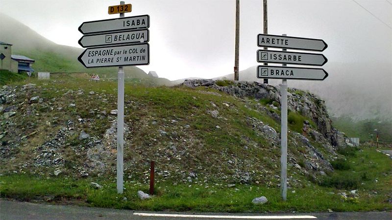 La alta montaña llegará este martes al Tour de Francia, al día siguiente de la primera jornada de reposo y con la inédita meta en la cima de La Pierre-Saint-Martin, de categoría especial.