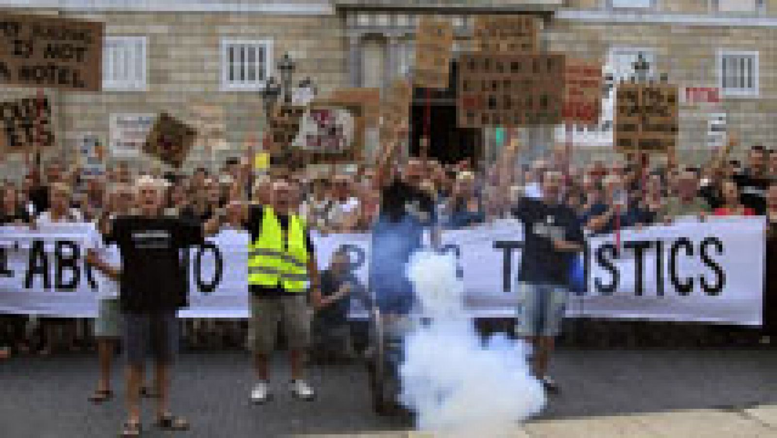 Telediario 1: La Generalitat catalana regula el alquiler de habitaciones en casas particulares | RTVE Play