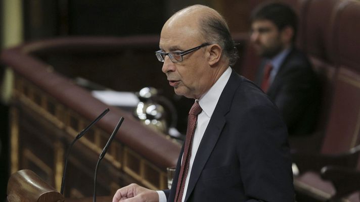 Telediario 1 - El Congreso debate sobre el IRPF y techo de gasto para 2016