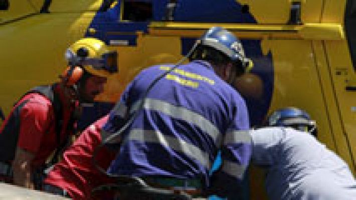 Telediario 1 - Muere un minero que quedó atrapado en un derrumbe en la mina asturiana de Cerredo