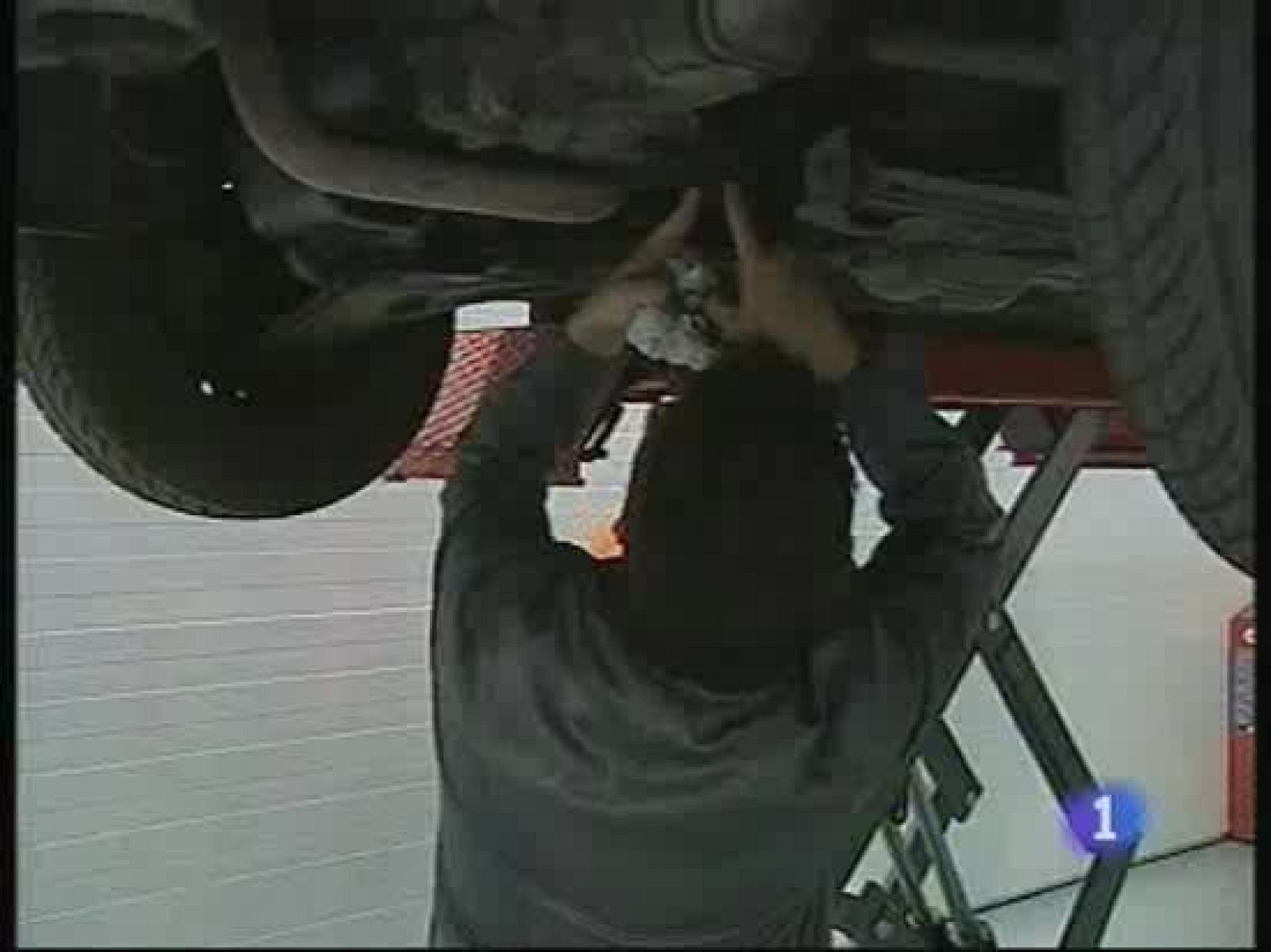 Talleres donde cada conductor puede reparar su propio vehículo | Ver