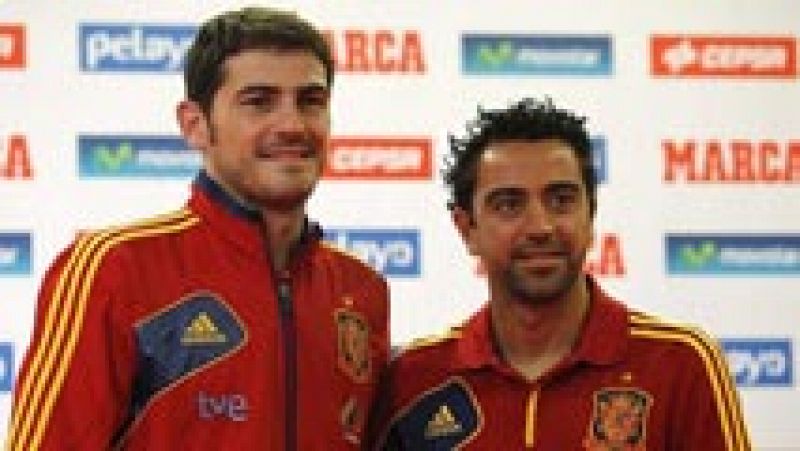 Iker Casillas y Xavi Hernández, galardonados con la Gran Cruz al Mérito Deportivo