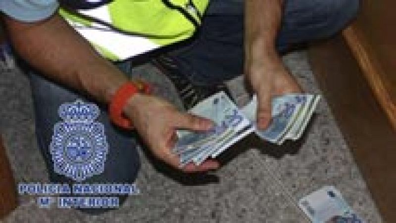 10 hombres detenidos presuntamente dedicados a la distribución de billetes falsos