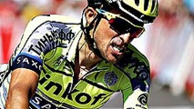 Alberto Contador (Tinkoff) admiti tras perder tiempo en la meta de Mende que no pudo seguir la rueda de Froome, quien le ha "sacado de punto".