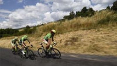 La ltima semana del Tour de Francia, marcada por la travesa de los Alpes, comienza con una etapa de media montaa en la que la cima del Cool de Manse, de segunda categora y situada a 12 kilmetros de la meta, dictar la sentencia.