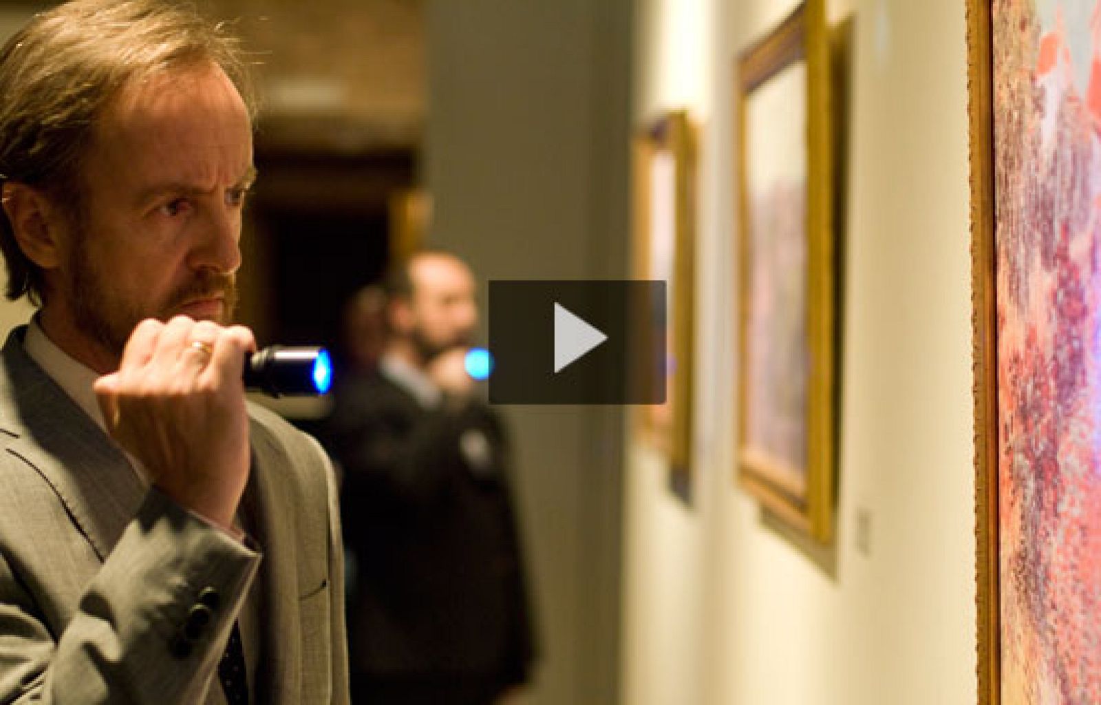 Guante Blanco . Cap. 2 "El Stradivarius"