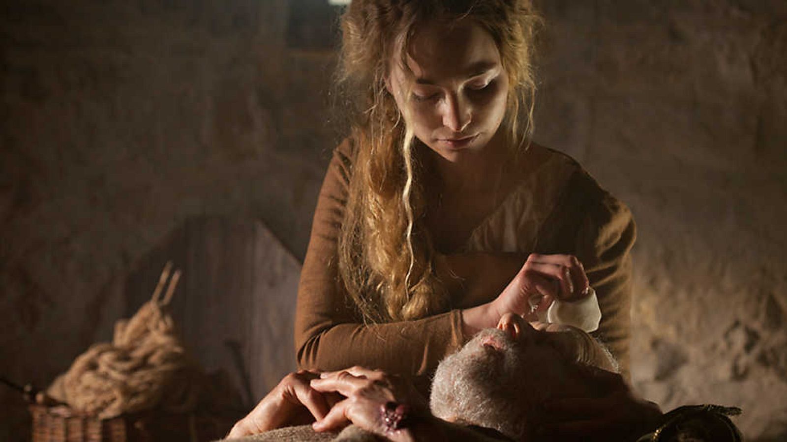 Documaster - El viaje de Ken Follet hacia la Edad Media: Grandes mujeres - ver ahora