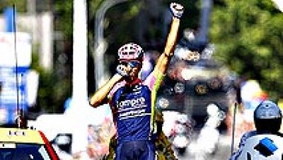 El espaol Rubn Plaza logr su primera victoria en el Tour de Francia como el hombre ms rpido de una larga escapada que culmin en solitario en la meta de Gap, por delante del eslovaco Peter Sagan y del colombiano Jerlinson Pantano. En la general,