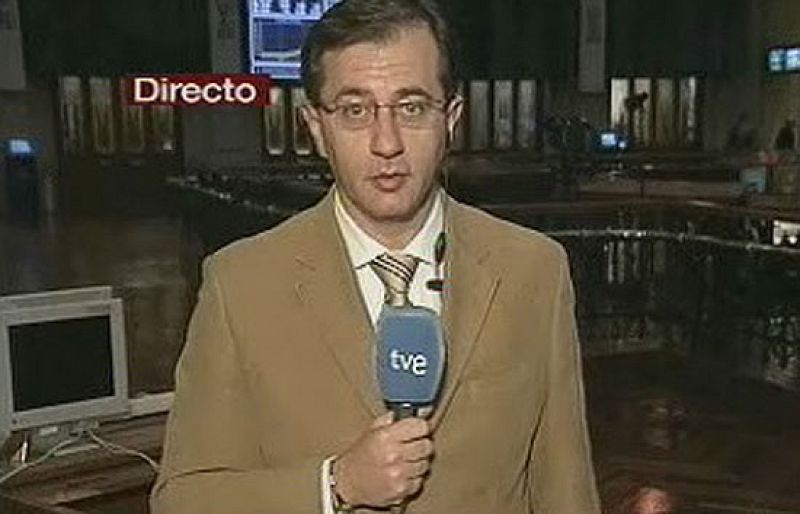 Directo con Pedro Carreño desde la Bolsa de Madrid que está cayendo a niveles de finales de 2004. 