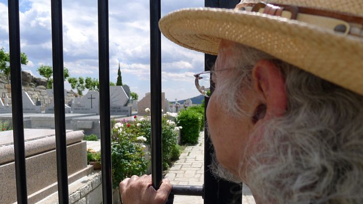 Aquí la Tierra - Juan Plantas busca las plantas más vivas del cementerio
