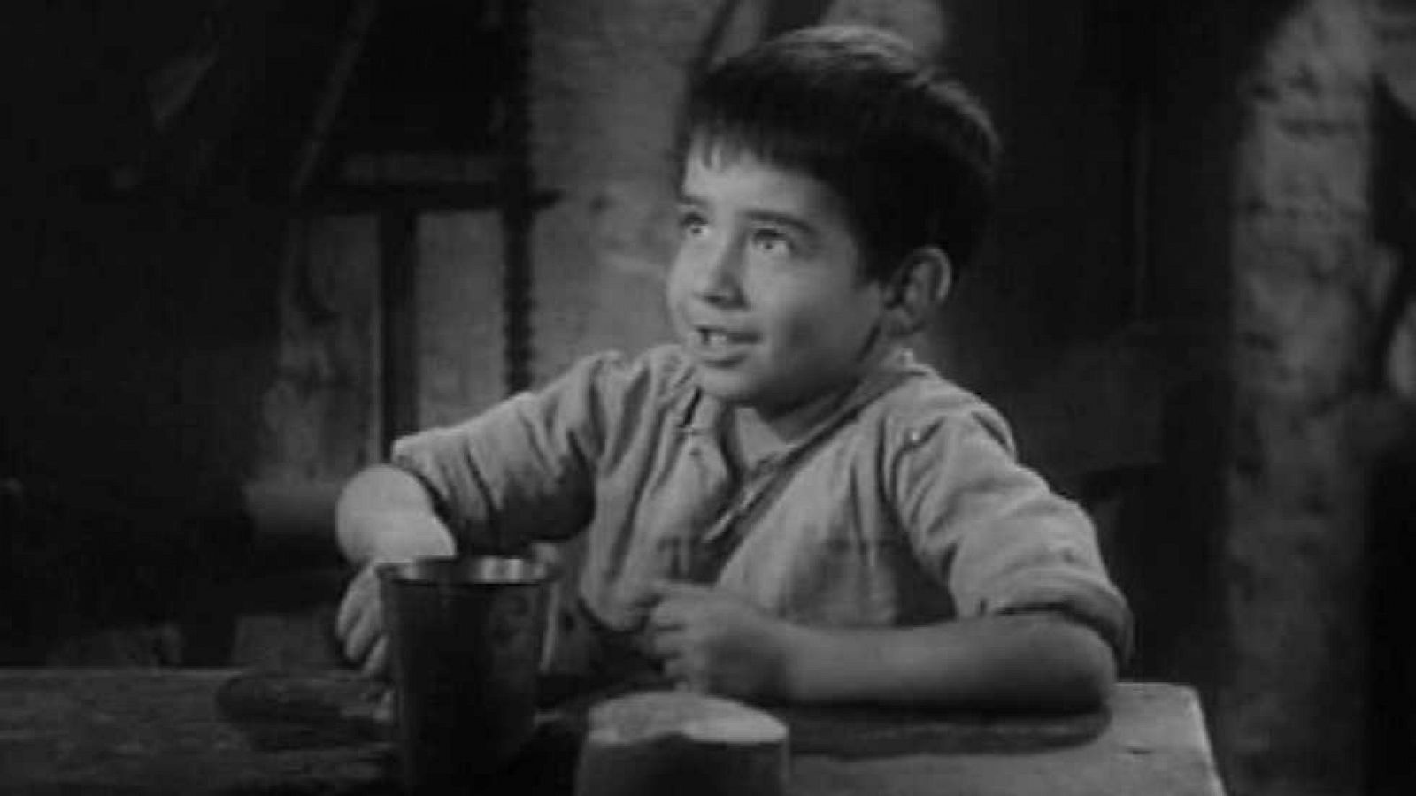 Los años del NO-DO - (1955) El fenómeno "Marcelino pan y vino"