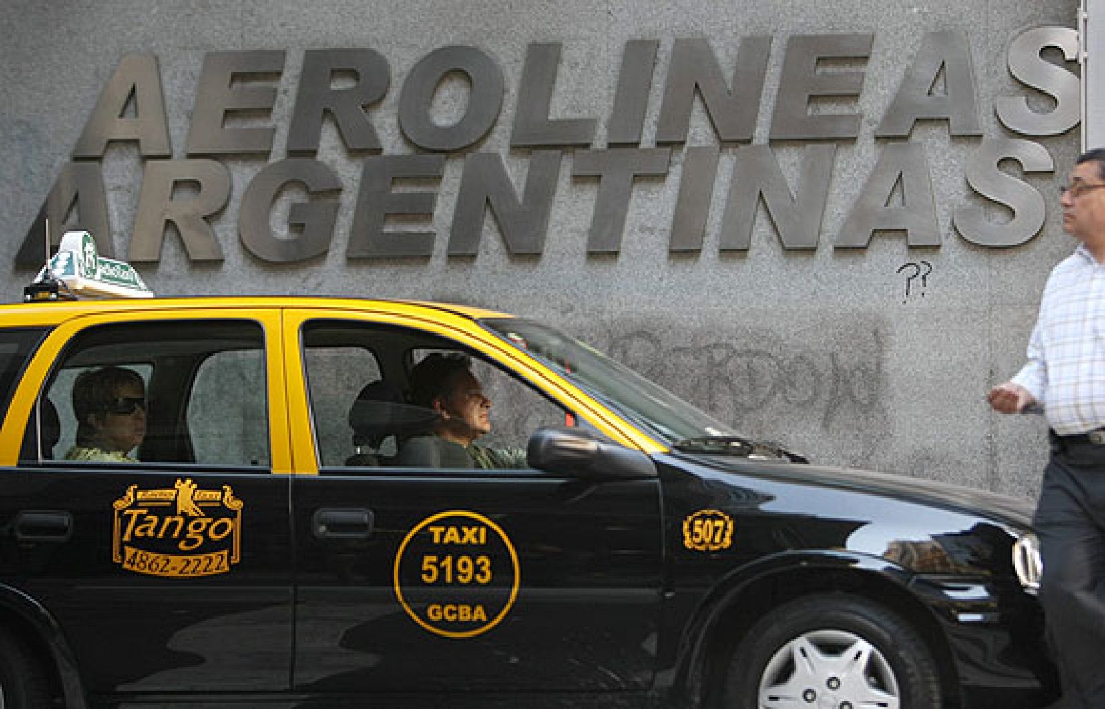 Argentina descarta expropiar Aerolíneas | Ver