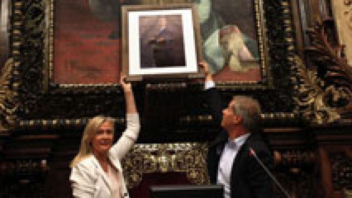 El PP cuelga una foto de Felipe VI en Barcelona