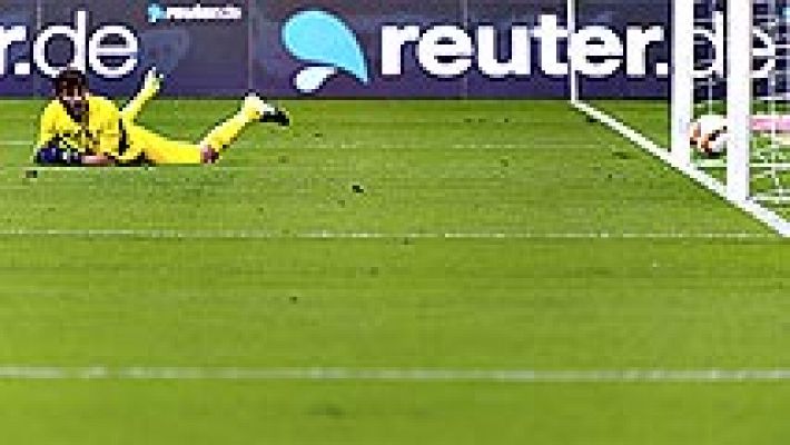Iker Casillas encaja dos goles en la primera derrota del Oporto (2-1)