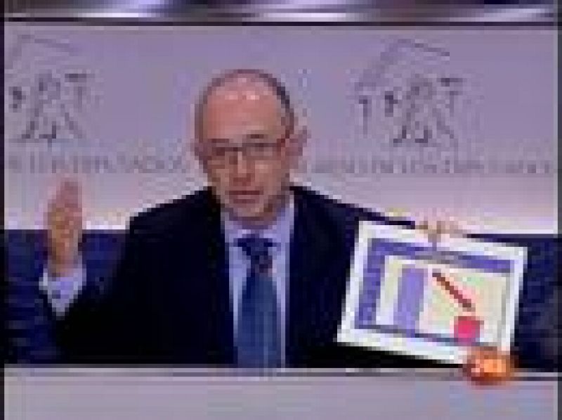 El portavoz económico del PP, Cristobal Montoro, ha asegurado que el Gobierno debe pedir perdón por las cifras del paro, que ha calificado como "trágicas". 