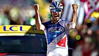 El ciclista francs Thibaut Pinot (FDJ) se ha adjudicado la  victoria este sbado en la vigsima etapa del Tour de Francia,  transcurrida entre Modane Valfrjus y Alpe d'Huez sobre 110'5  kilmetros, en una jornada marcada por el incomensurable esfue