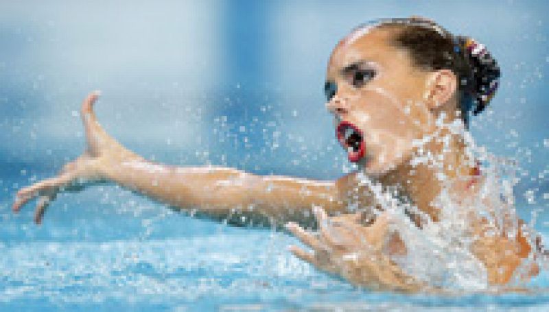 Con el tema "Réquiem por un sueño", la capitana de la selección española de natación sincronizada, Ona Carbonell, se colgó este sábado la medalla de plata en la final de solo técnico de los Mundiales de Natación de Kazán. Carbonell acabó con 93.1284 