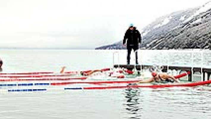 El Perito Moreno acoge el II Festival de Natación de Invierno