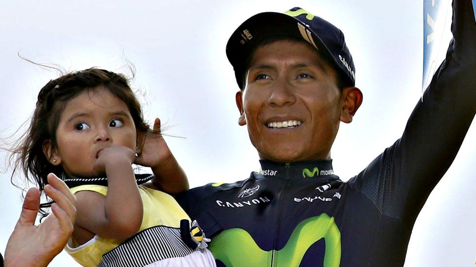 El colombiano Nairo Quintana se mostró "orgulloso" del segundo puesto logrado en el Tour de Francia y aseguró que se lo puso difícil al ganador, el británico Chris Froome. "Creo que Froome es un gran rival y que yo le he hecho sufrir para ganar. Es u