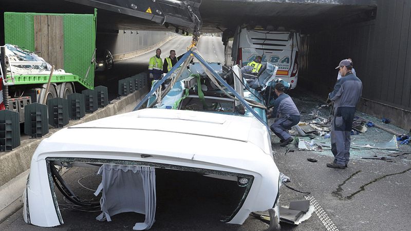 Claves para entender qué ocurrió en el accidente de bus de Lille 