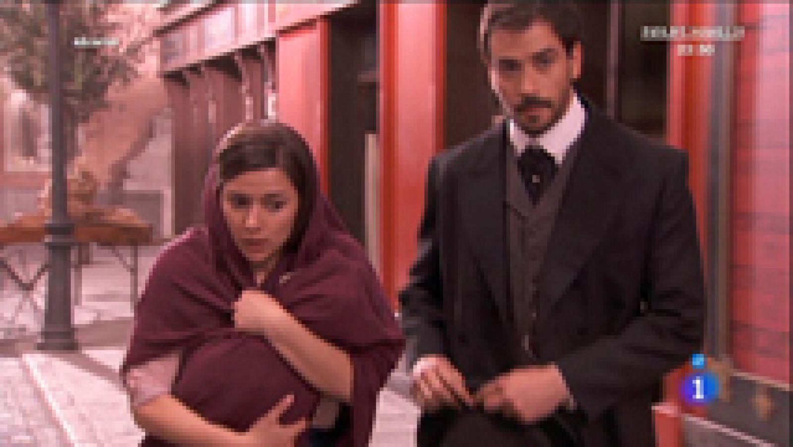 'Acacias 38' - Justo convence a Manuela para que devuelva el bebé