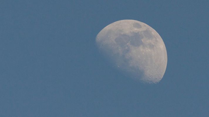 Julio se despide con una 'luna azul'