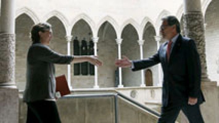 Telediario 1 - Ada Colau da su apoyo a la manifestación de la Diada