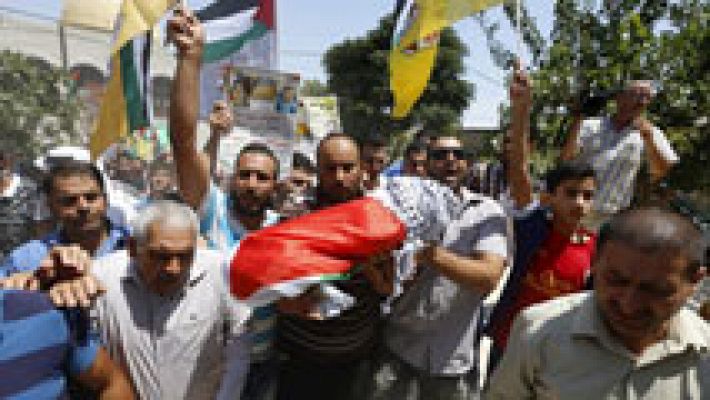 Telediario 1 - Enfrentamientos en Cisjordania tras la muerte de un bebé palestino en un incendio provocado