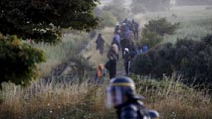 Telediario 1 - Sigue la presión migratorias en Calais