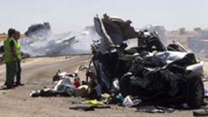 Telediario 1 - Continúa en la UCI el padre de los tres niños fallecidos