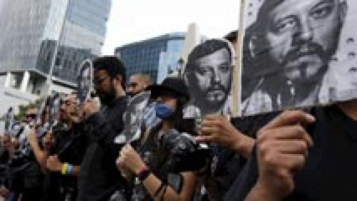 Manifestación por el asesinato de un periodista mexicano