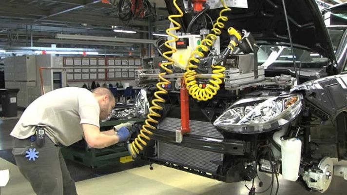 Telediario 1 - La producción de automóviles en España creció un 12,76% en el primer semestre