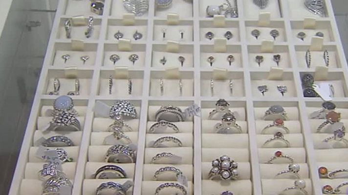 Telediario 1 - Un empleado de una joyería de Murcia, acusado de hurto