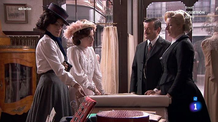 Acacias 38 - Consuelo nombra a Leandro su sastre personal