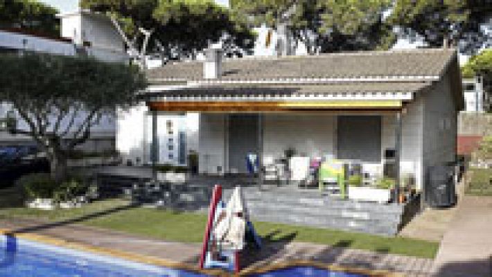 Telediario 1 - Un hombre mata presuntamente a su mujer y sus dos hijos