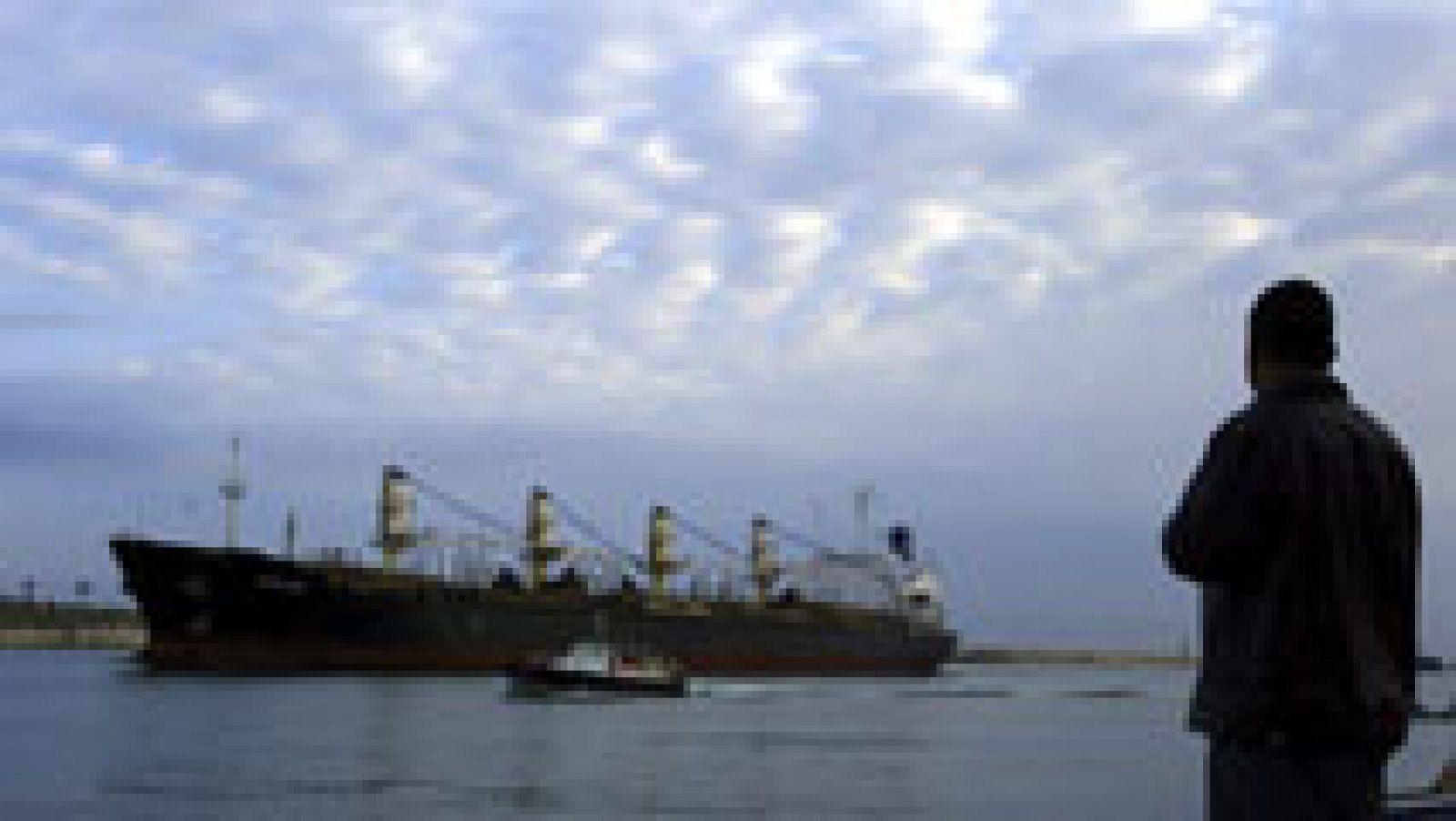 Telediario 1: Se inaugura la ampliación del Canal de Suez que acorta el trayecto y permitirá acoger más barcos | RTVE Play