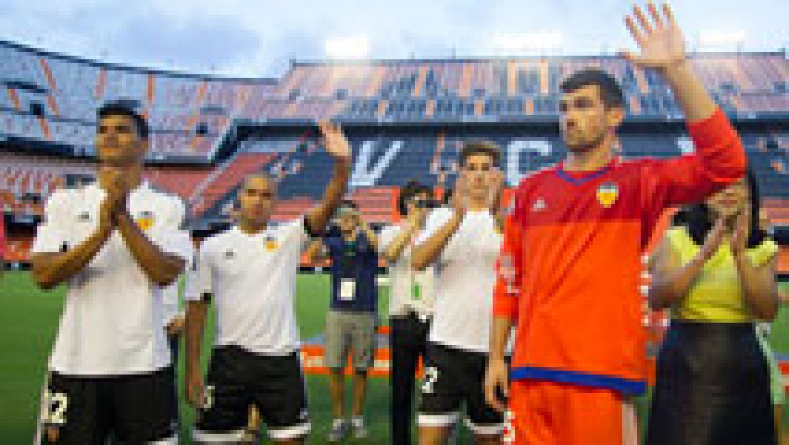 Telediario 1: El Valencia espera rival para luchar por un puesto en la Champions | RTVE Play