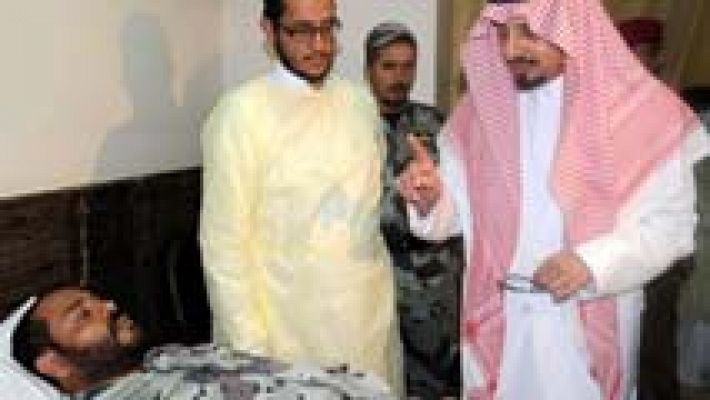 La tarde en 24h - Atentado contra la policía saudí en una mezquita