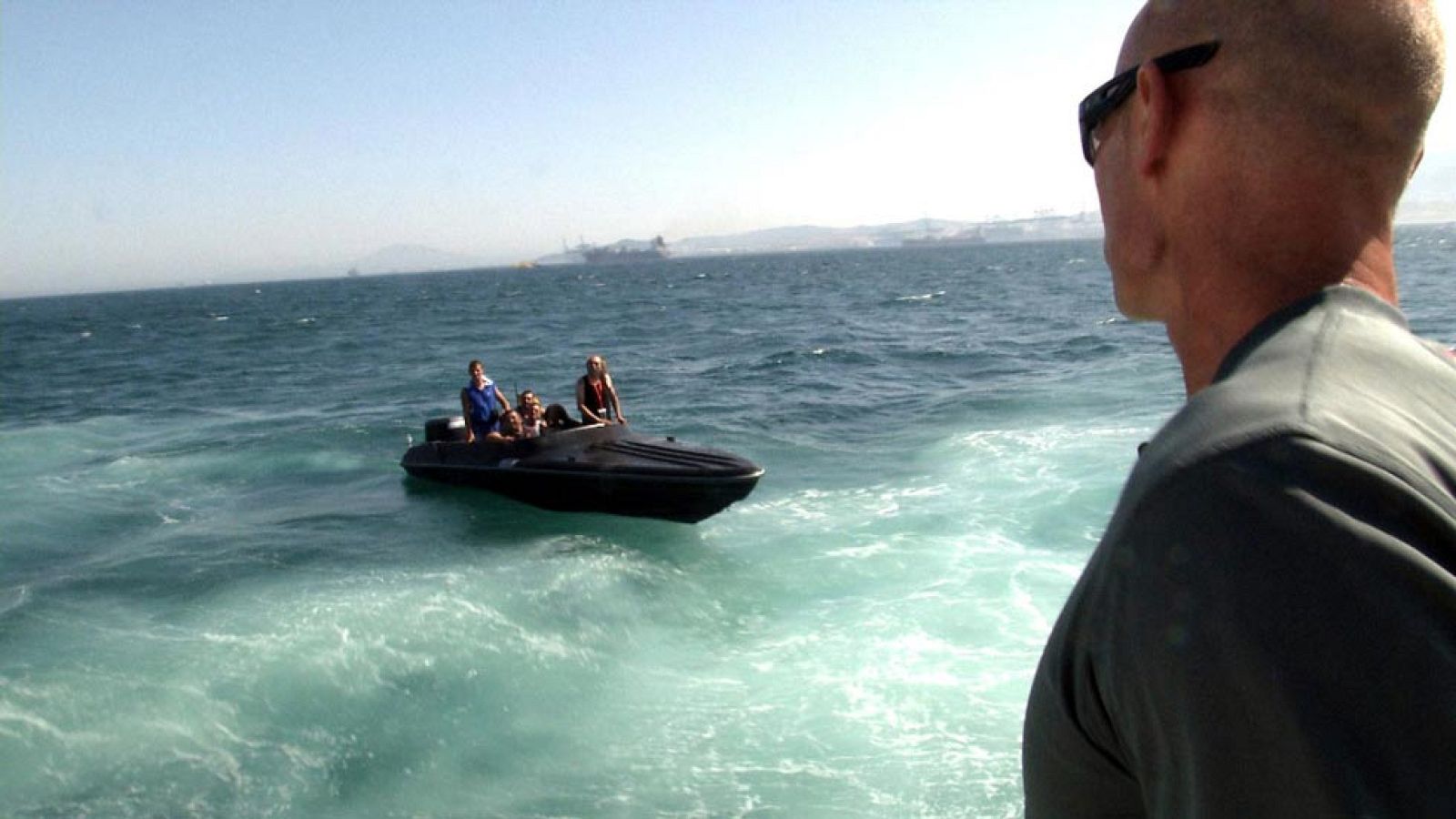 En el estreno de 'Fronteras' veremos cómo trabajan los agentes en los aropuertos y en la frontera del sur. Descubrirán grandes alijos y tendrán que detener a algún pasajero.