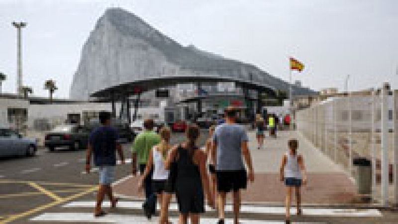 Londres acusa a España de entrar ilegalmente en aguas de Gibraltar para perseguir a un contrabandista