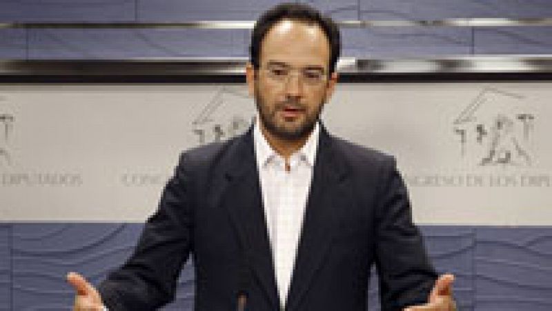 El PSOE cree que la reunión del ministro del Interior y Rato "implica" a Rajoy y le exige explicaciones