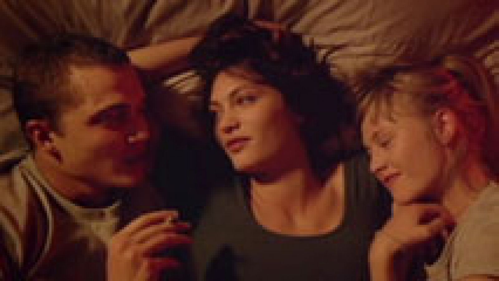 Telediario 1: La justicia francesa prohíbe la película 'Love' para menores de 18 años por contener escenas de sexo explícito | RTVE Play