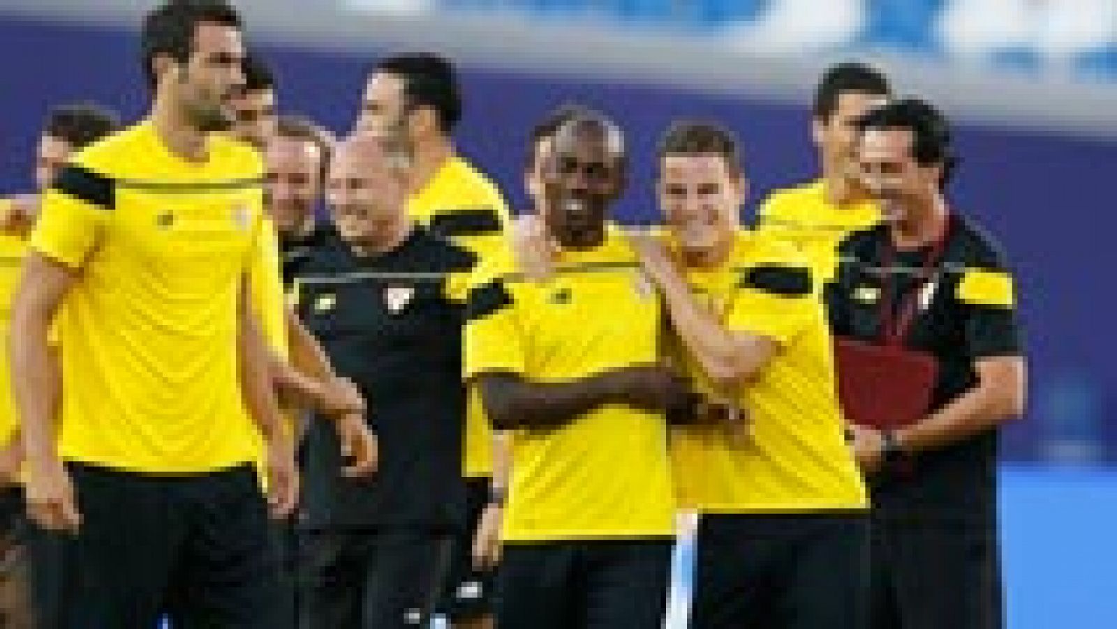 El equipo hispalense busca la Supercopa con un equipo muy renovado. Hasta ocho caras nuevas han llegado al Pizjuán esta temporada de la mano del 'mago' Monchi.