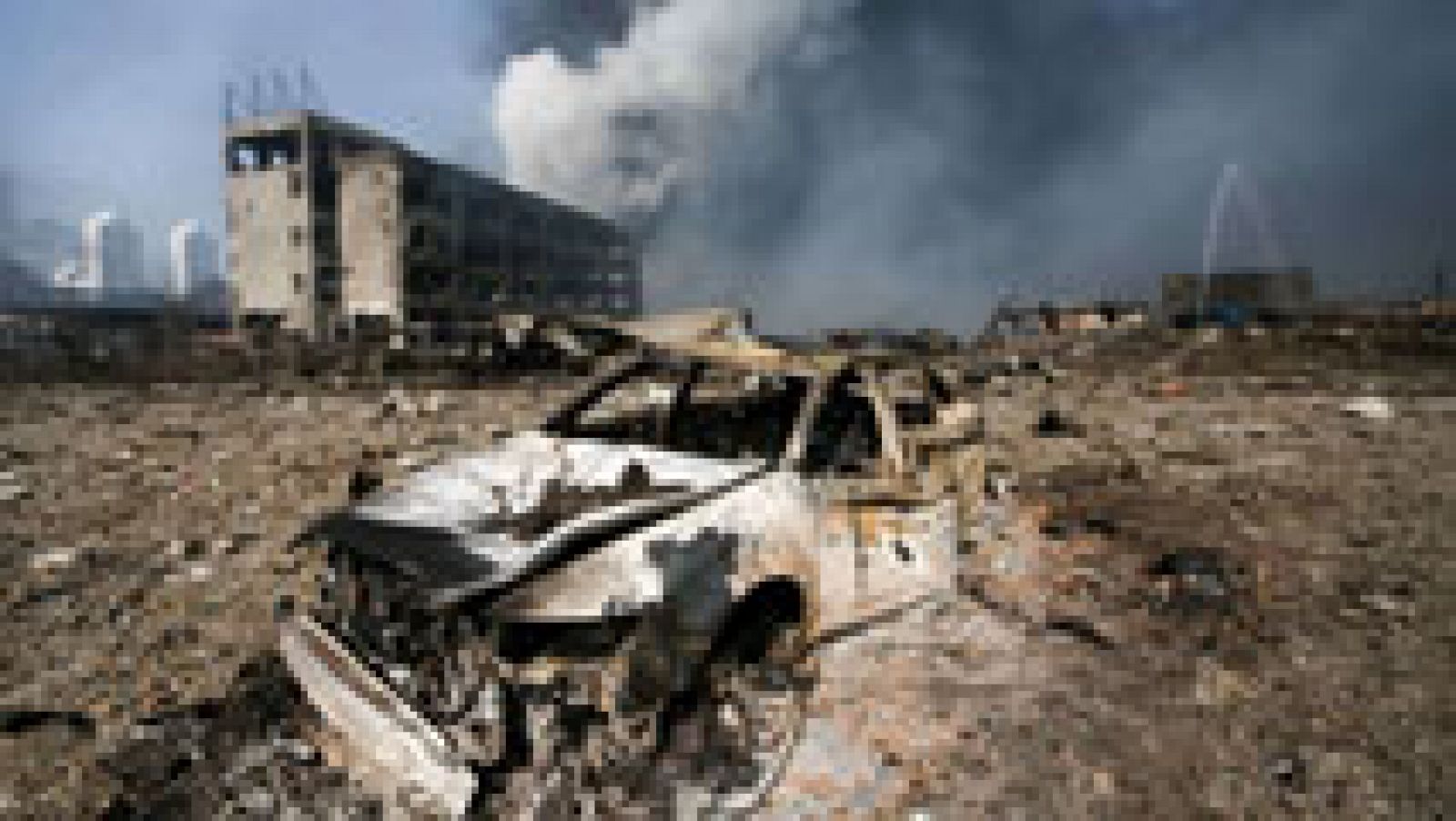 50 muertos y 700 heridos en varias explosiones en un almacén de productos químicos en Tianjín