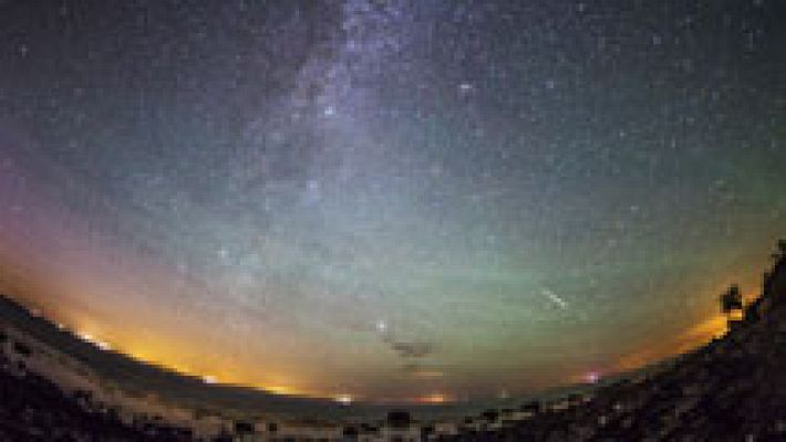 Cerca de 100 perseidas por hora cruzaron anoche el cielo