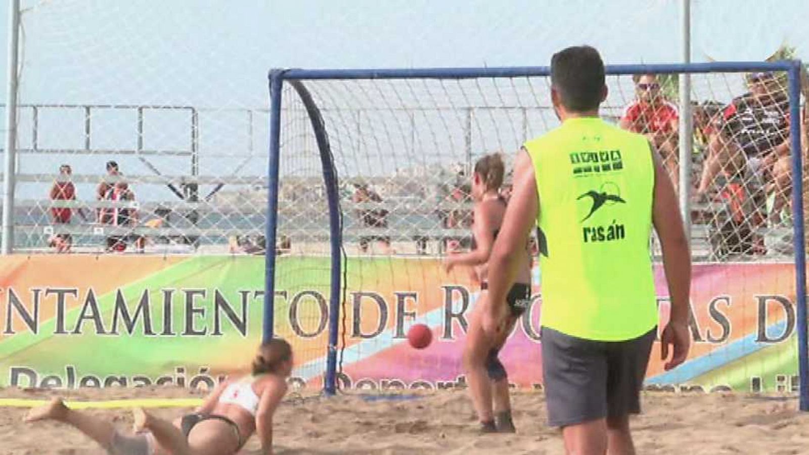 Balonmano Playa - Campeonato de España masculino y femenino. Resumen