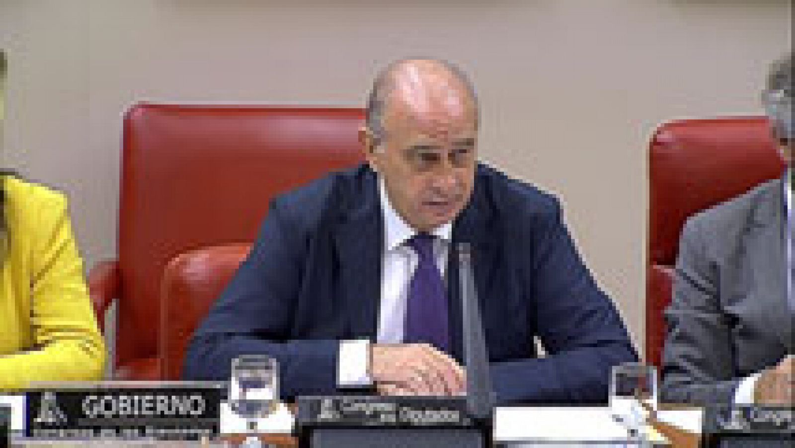 Informativo 24h: El ministro del Interior defiende que su reunión con Rato era "legal" y "ética" | RTVE Play