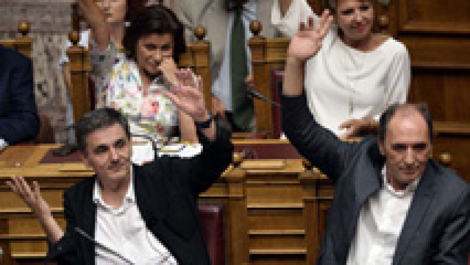 Telediario 1: El Parlamento griego aprueba por amplia mayoría el acuerdo con los acreedores sobre el tercer rescate | RTVE Play